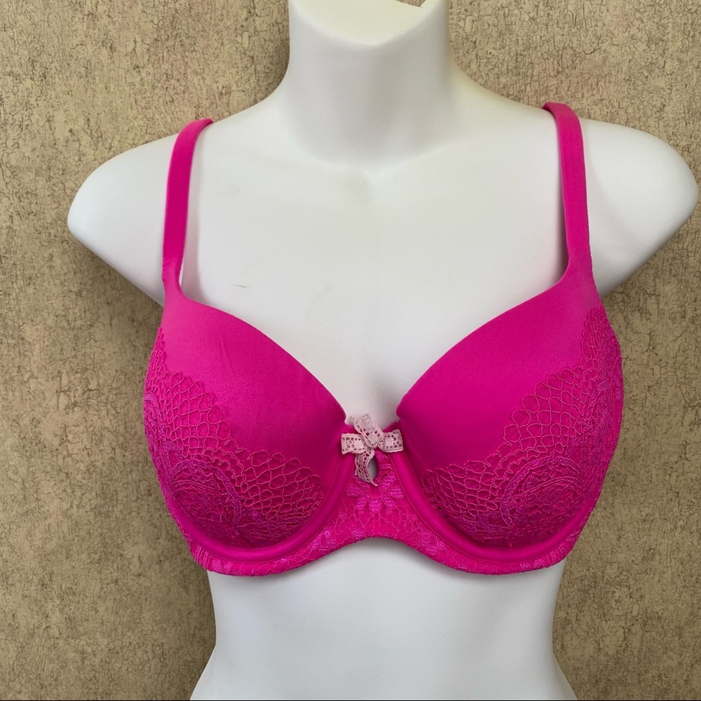 Victoria’s Secret 36C Hot Pink Bra